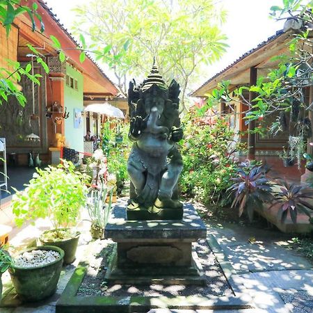 Mertha Jati Hotel Kuta Lombok Esterno foto